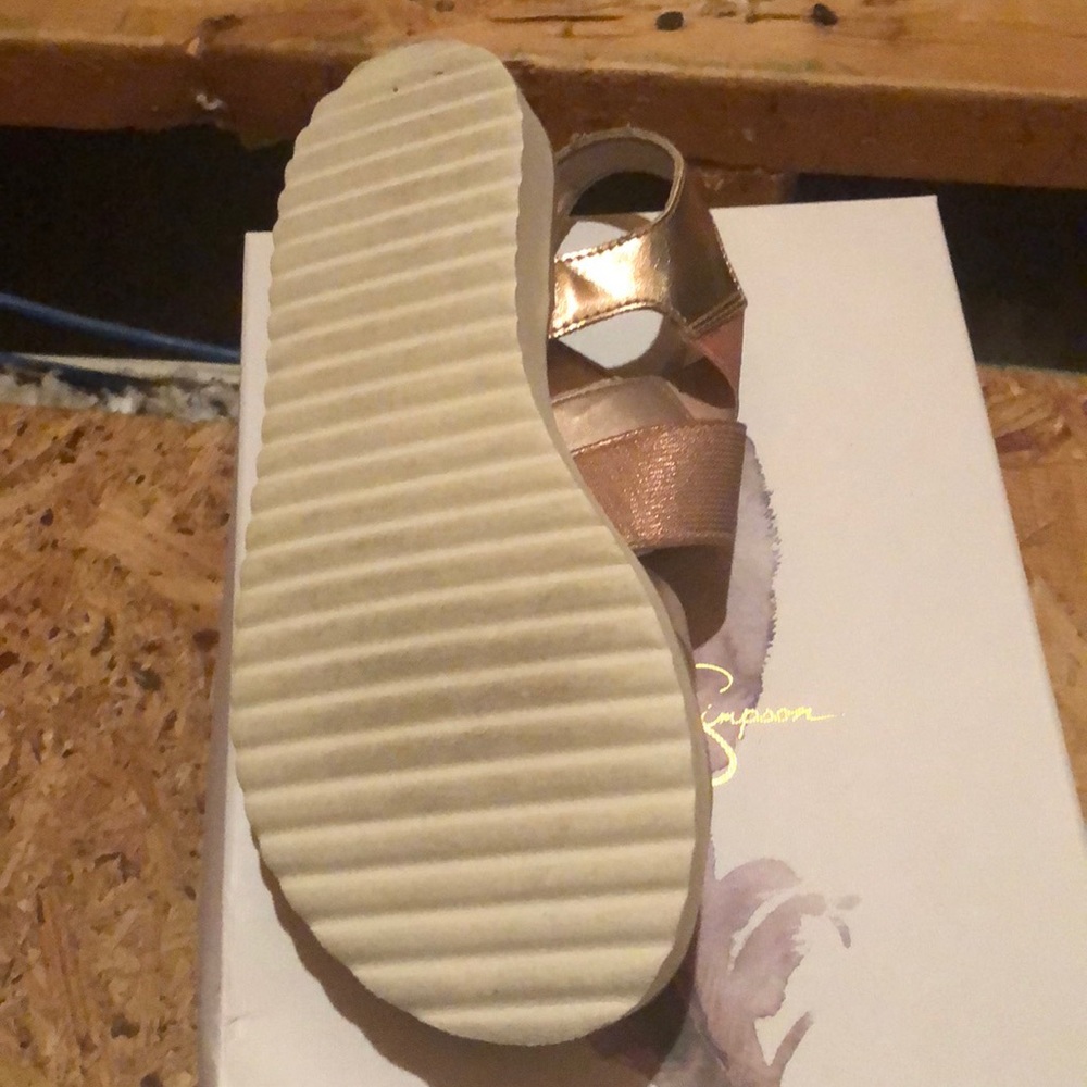 Jessica Simpson - Picture 2 of 2